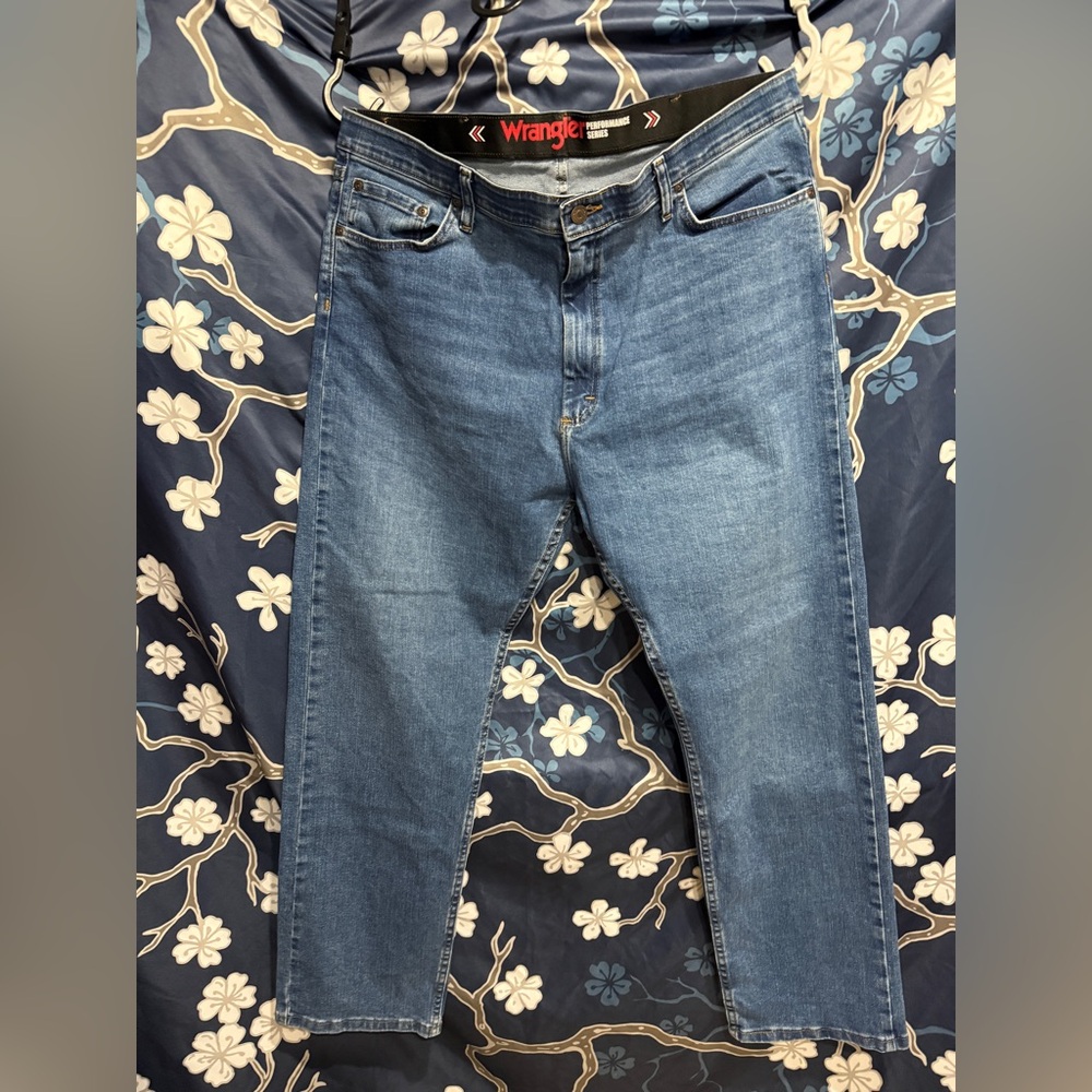 NWOT Wrangler performance series Men's Dark Gray Relaxed stretch Jeans 40x30